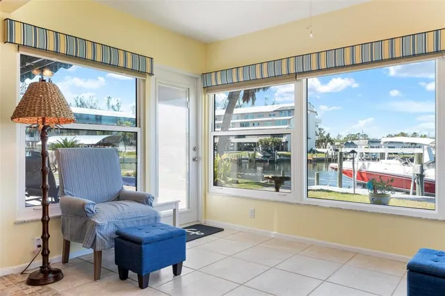 $595,000 | 9619 Valencia Cove, Bradenton, FL 34210