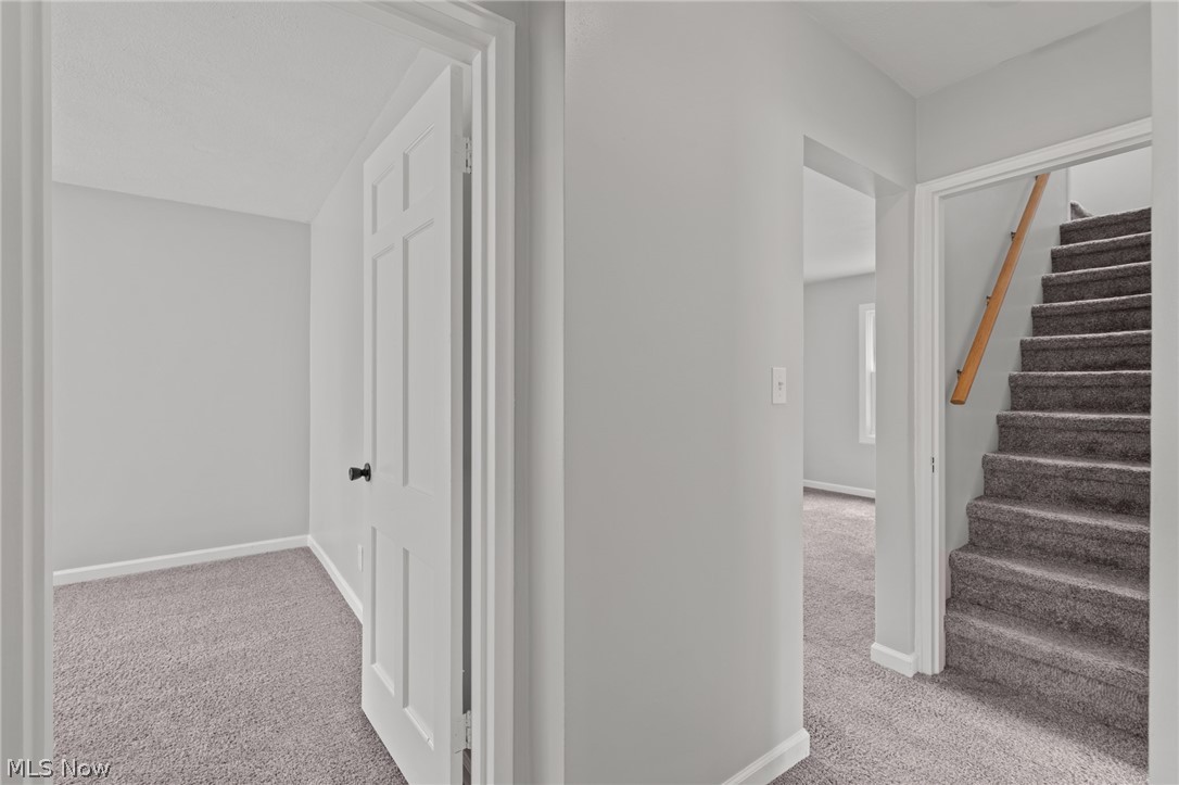 2376 Harding Road Cuyahoga Falls, OH 44223 - Photo 5 of 25