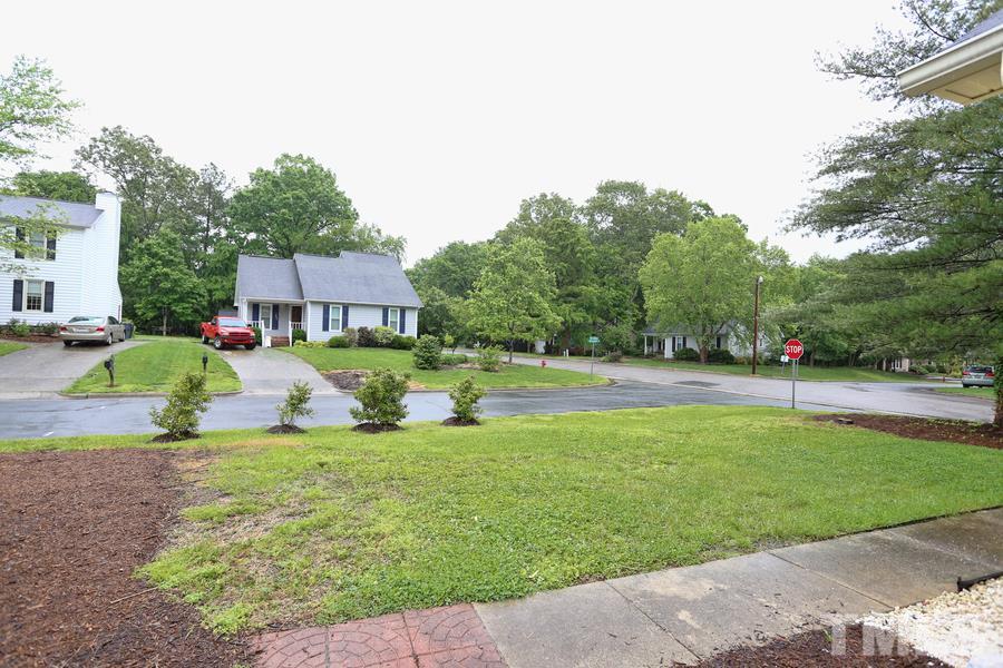 4102 Olde Coach Road Durham, NC 27707 - Photo 23 of 25