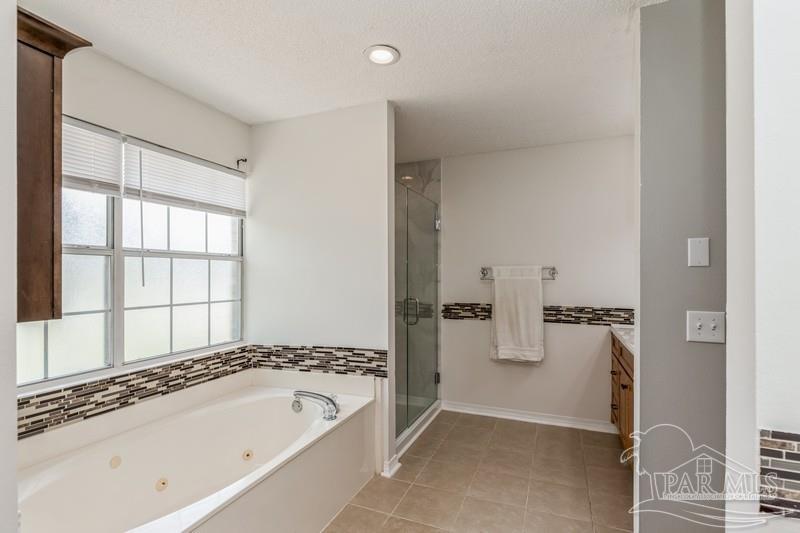 7152 Snug Waters Road Navarre, FL 32566 - Photo 25 of 39