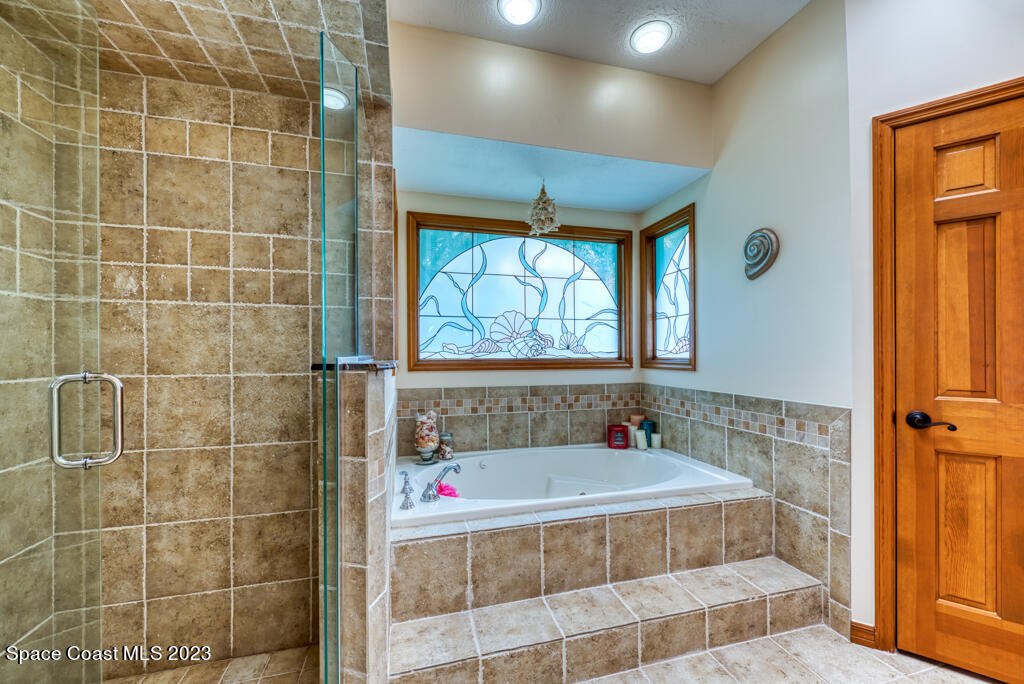 2160 Seagrape Drive Vero Beach, FL 32963 - Photo 27 of 36 28 2160Seagrape-40jpg