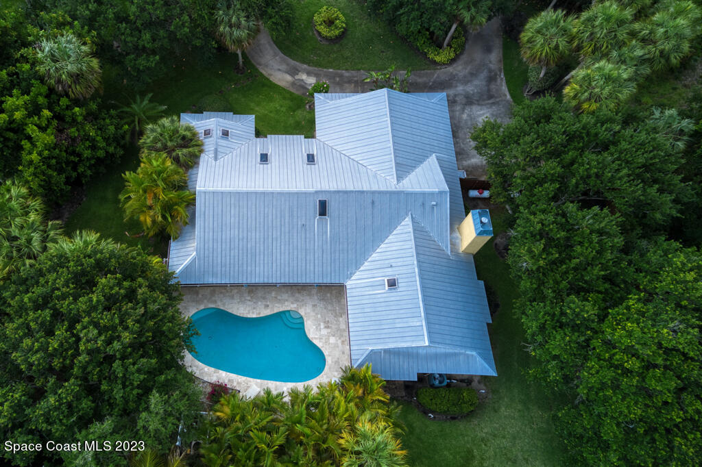 2160 Seagrape Drive Vero Beach, FL 32963 - Photo 6 of 36 6 2160Seagrape-5jpg