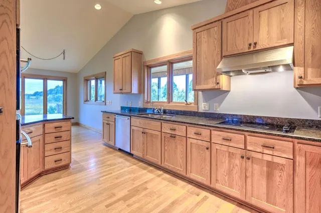 $649,000 | 2131 21st Avenue, Eau Galle, WI 54002