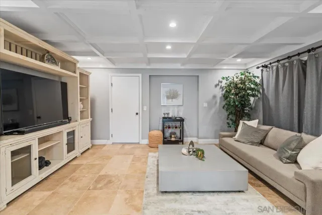 $1,860,000 | 22682 South Canada Court, Lake Forest, CA 92630