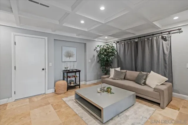 $1,860,000 | 22682 South Canada Court, Lake Forest, CA 92630