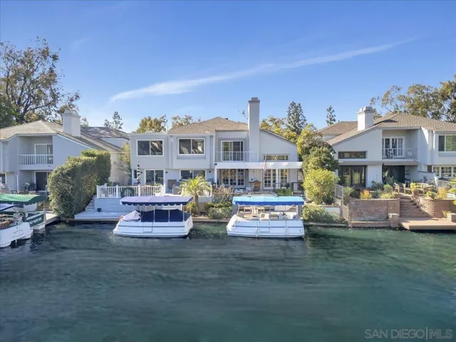$1,860,000 | 22682 South Canada Court, Lake Forest, CA 92630