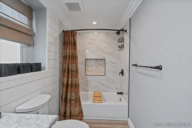 $1,860,000 | 22682 South Canada Court, Lake Forest, CA 92630