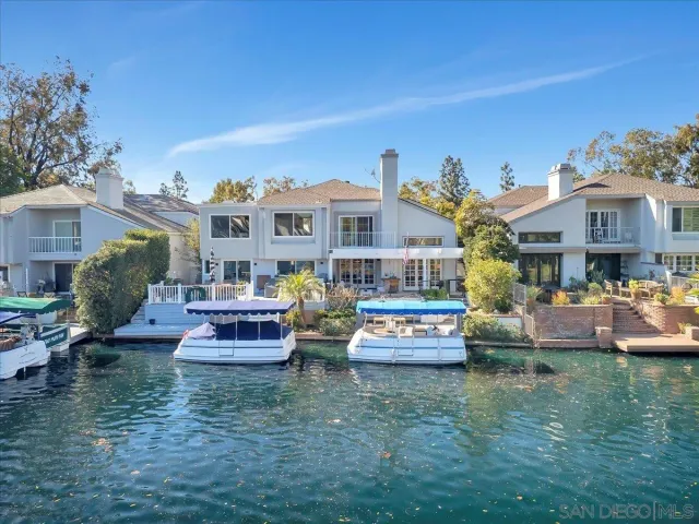 $1,860,000 | 22682 South Canada Court, Lake Forest, CA 92630
