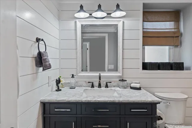 $1,860,000 | 22682 South Canada Court, Lake Forest, CA 92630