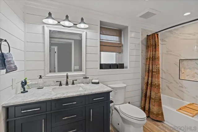 $1,860,000 | 22682 South Canada Court, Lake Forest, CA 92630