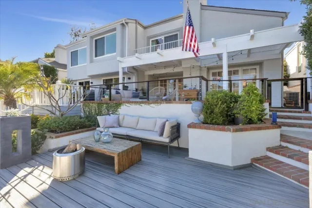 $1,860,000 | 22682 South Canada Court, Lake Forest, CA 92630