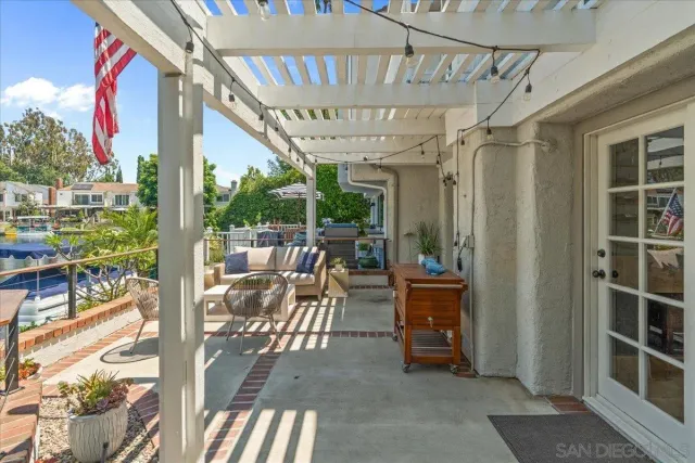 $1,860,000 | 22682 South Canada Court, Lake Forest, CA 92630