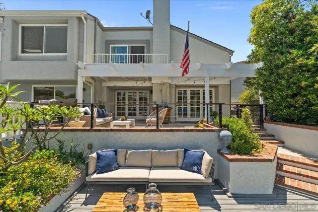 $1,860,000 | 22682 South Canada Court, Lake Forest, CA 92630