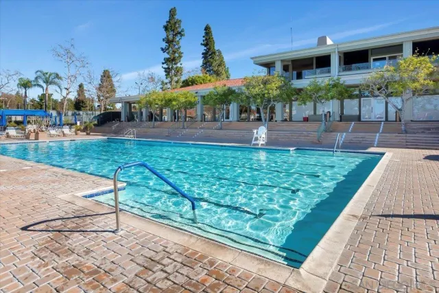 $1,860,000 | 22682 South Canada Court, Lake Forest, CA 92630