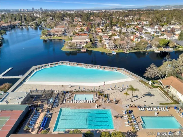 $1,860,000 | 22682 South Canada Court, Lake Forest, CA 92630