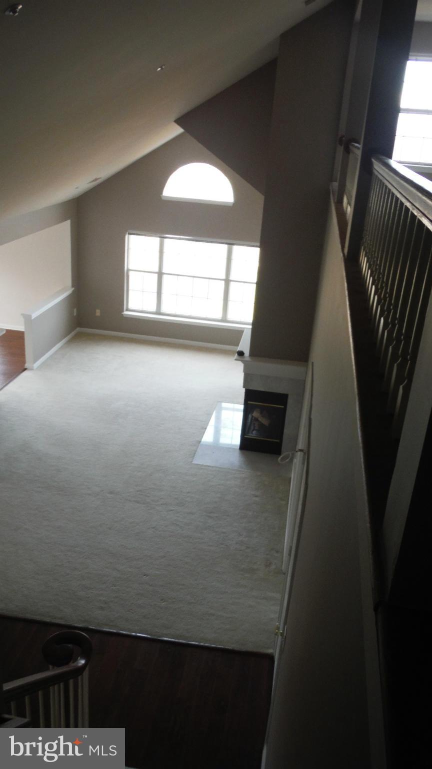 212 Ridgepoint Place, Unit 36 Gaithersburg, MD 20878 - Photo 11 of 12 Interior (General)