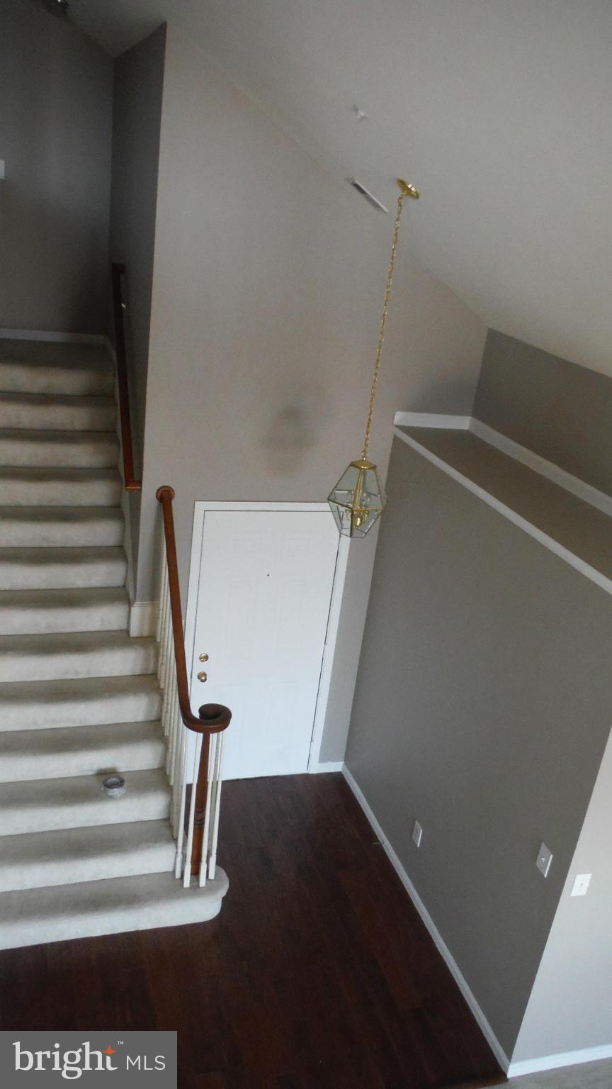 212 Ridgepoint Place, Unit 36 Gaithersburg, MD 20878 - Photo 10 of 12 Interior (General)