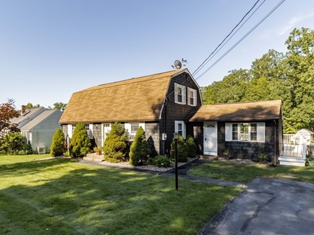 451 W Road Westfield, MA 01085 - Photo 1 of 40