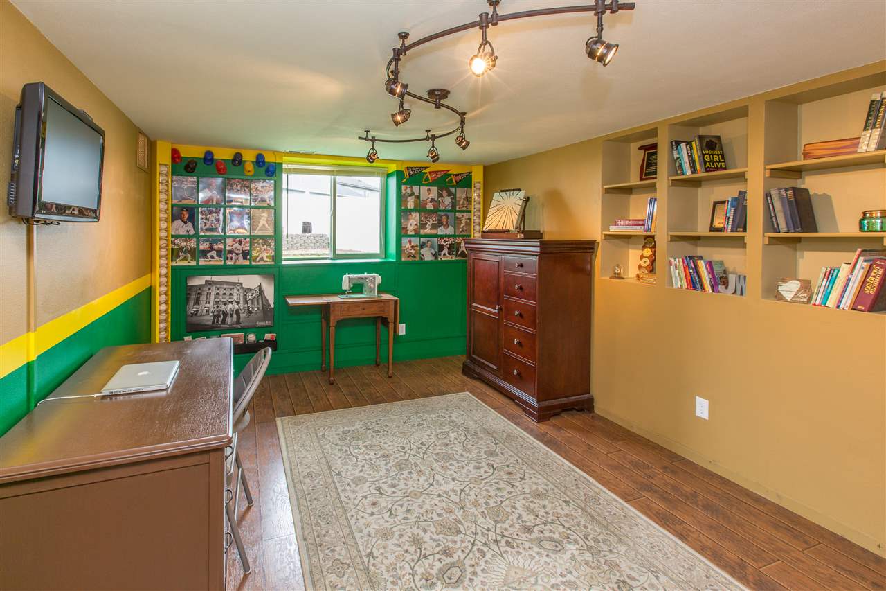 17204 North Cooper Lane Colbert, WA 99005 - Photo 16 of 20 Gallery Image 16