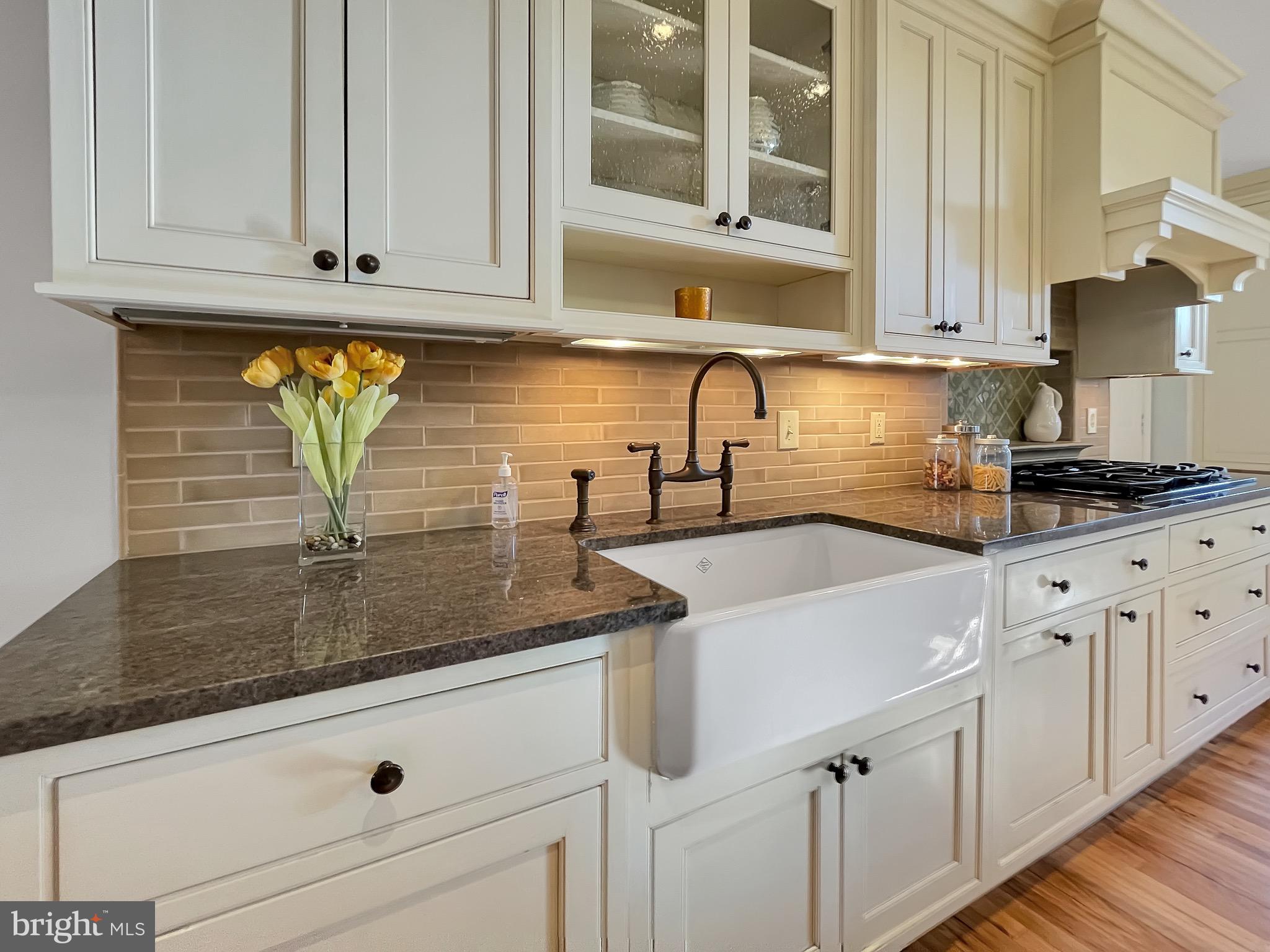 323 E Street Northeast Washington, DC 20002 - Photo 12 of 84 Farm sink and custom range hood add interest
