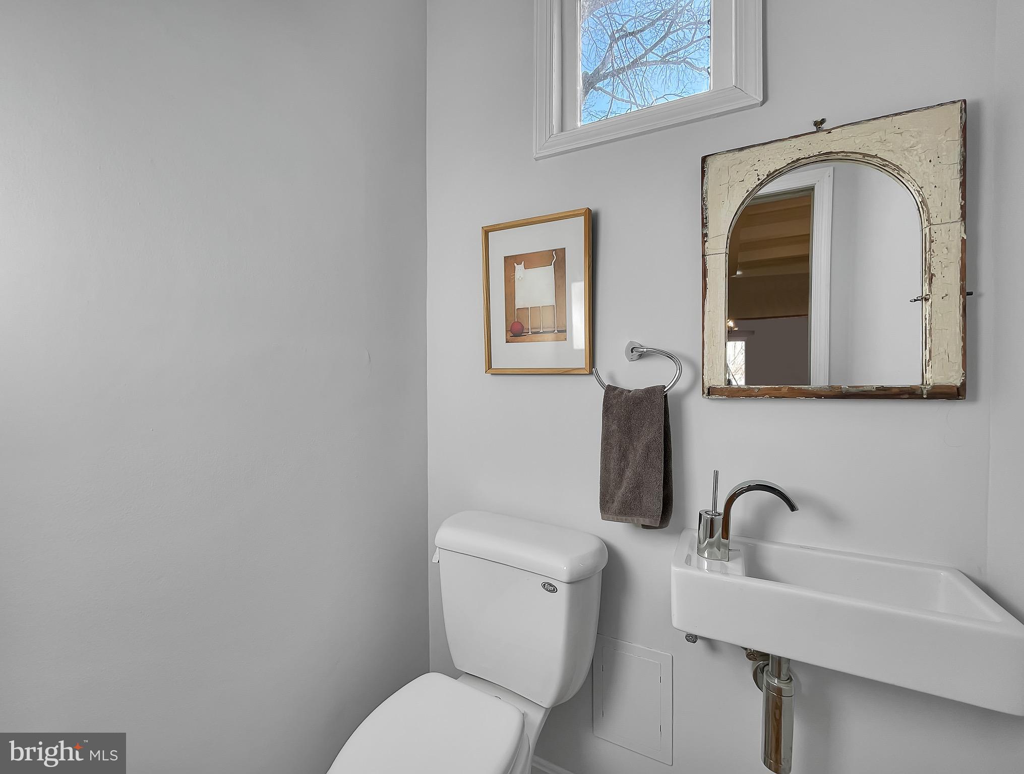 323 E Street Northeast Washington, DC 20002 - Photo 19 of 84 1st floor Powder Room