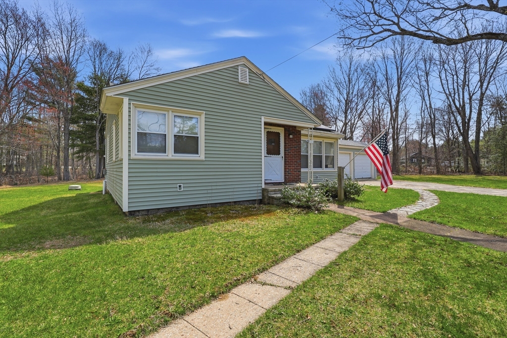 218 Airport Road Gardner, MA 01440 - Photo 4 of 42