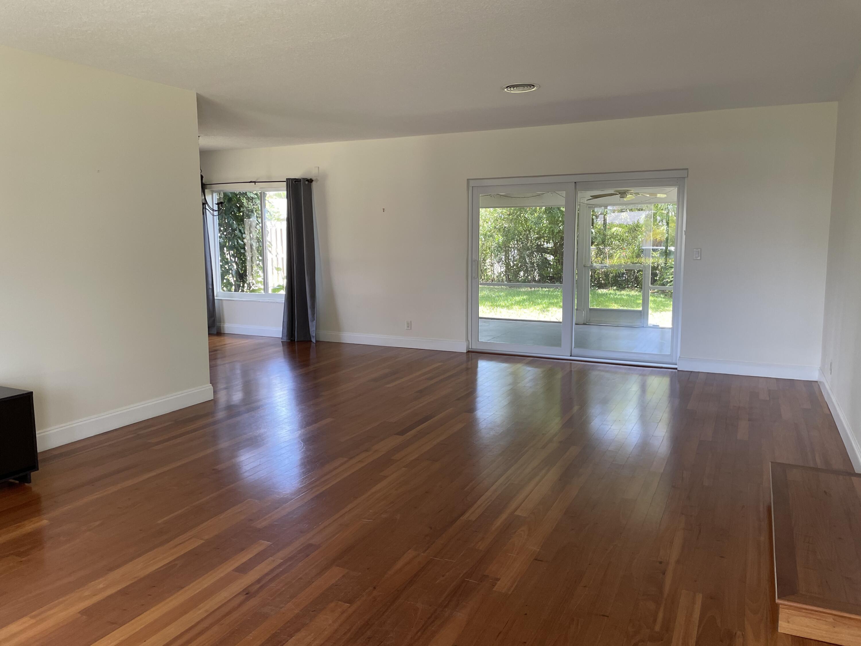 465 Northeast 34th Street Boca Raton, FL 33431 - Photo 2 of 9 IMG_9652
