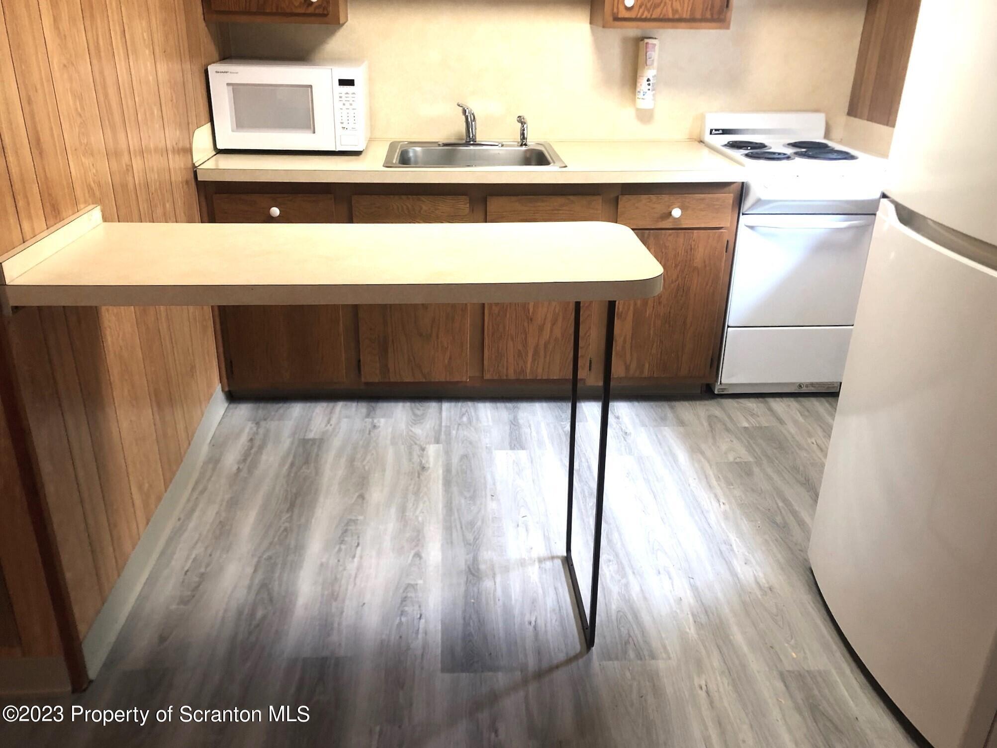 1817 Ash Street, Unit B Scranton, PA 18510 - Photo 3 of 9 Kitchen Table