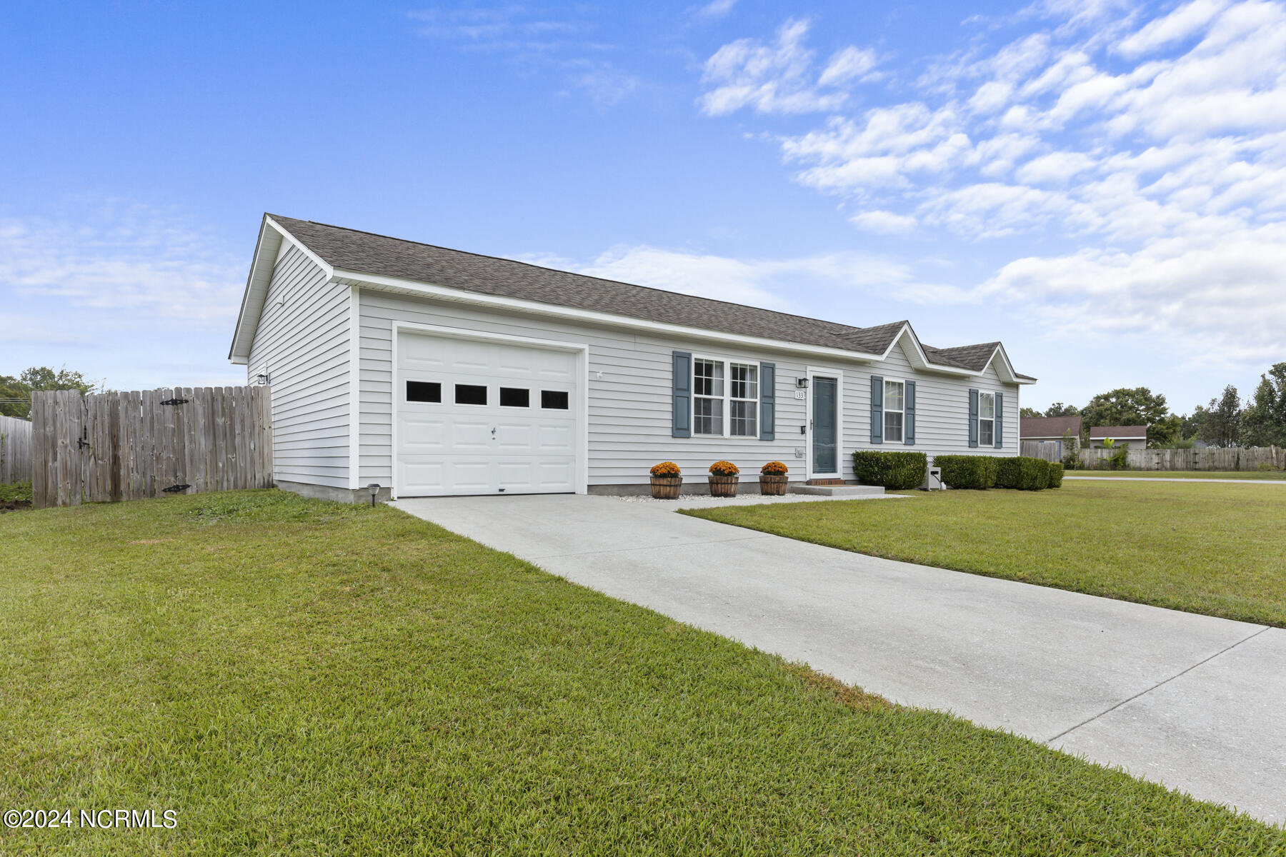 133 Wigeon Road Jacksonville, NC 28540 - Photo 3 of 34 265C20A3-011D-4A29-A6D2-3A46C62DE3DA
