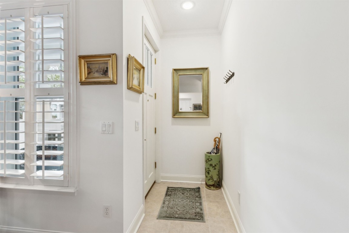 1830 Perimeter Park Road West, Unit 106 Fernandina Beach, FL 32034 - Photo 5 of 45 Foyer