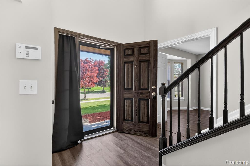 4642 Pond Run Canton, MI 48188 - Photo 6 of 49