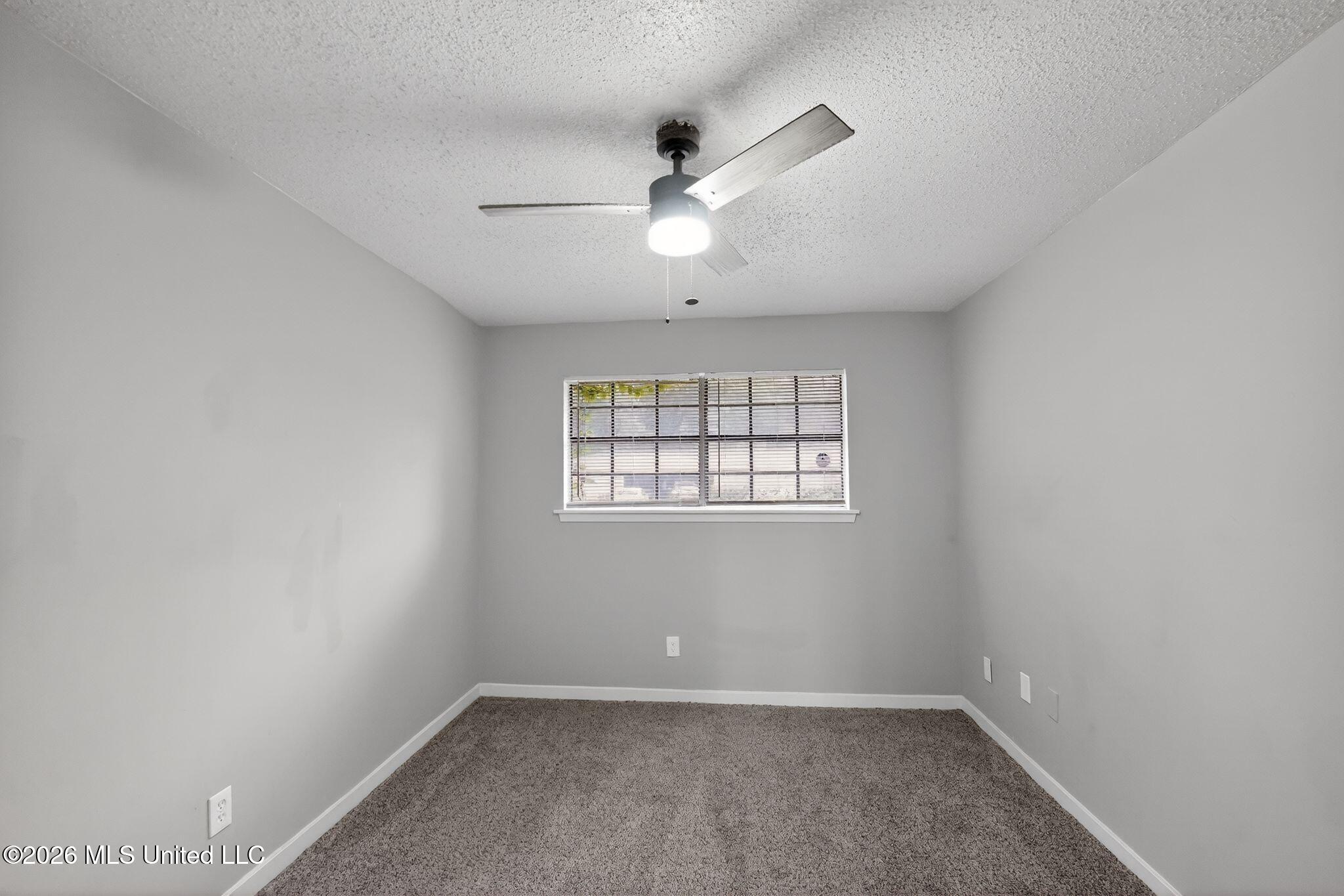2174 Monaco Street Jackson, MS 39204 - Photo 21 of 42 11_2174_Monaco_St_Jackson_MS_39204-Livin
