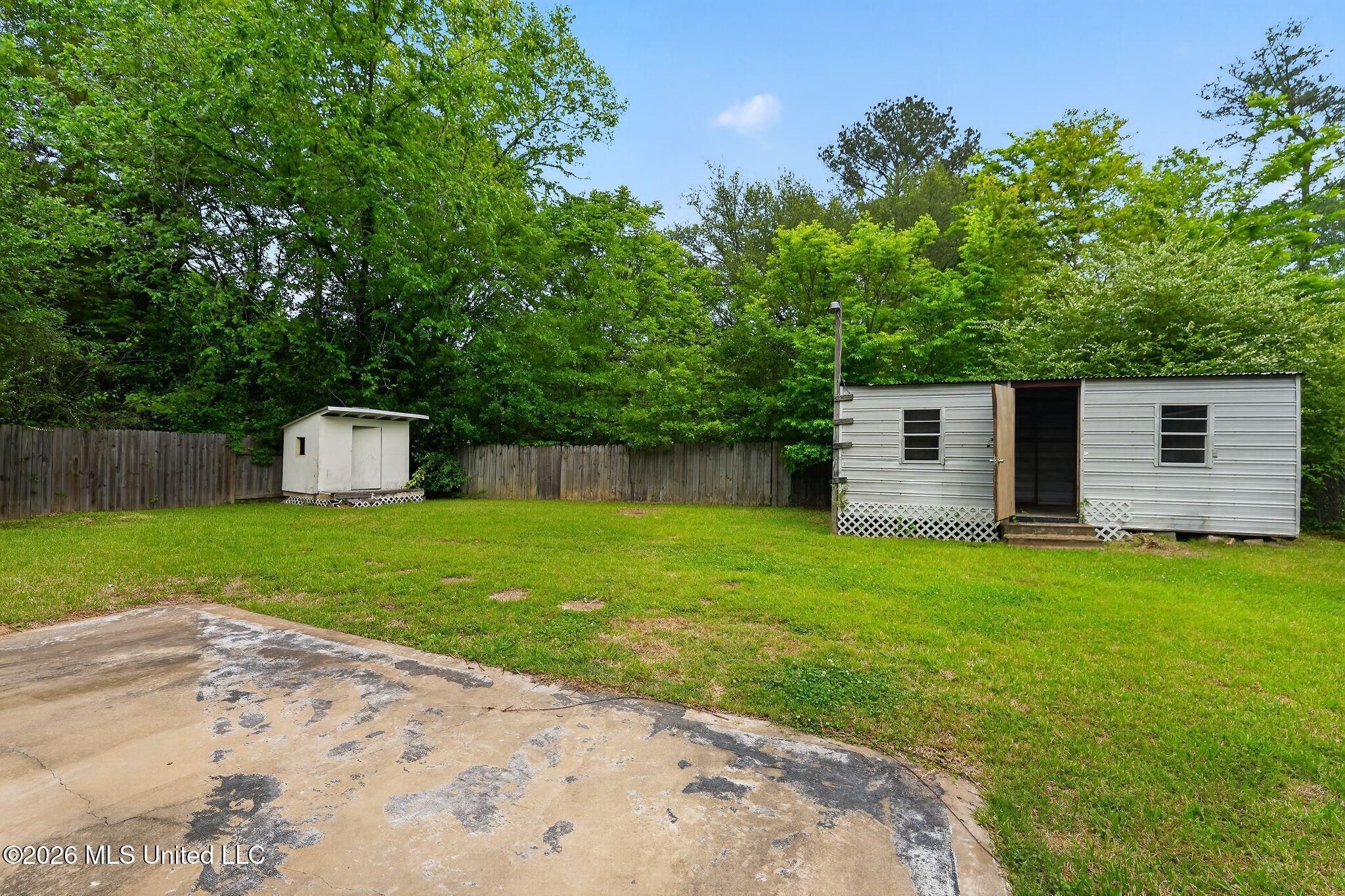 2174 Monaco Street Jackson, MS 39204 - Photo 40 of 42 04_2174_Monaco_St_Jackson_MS_39204-Exter