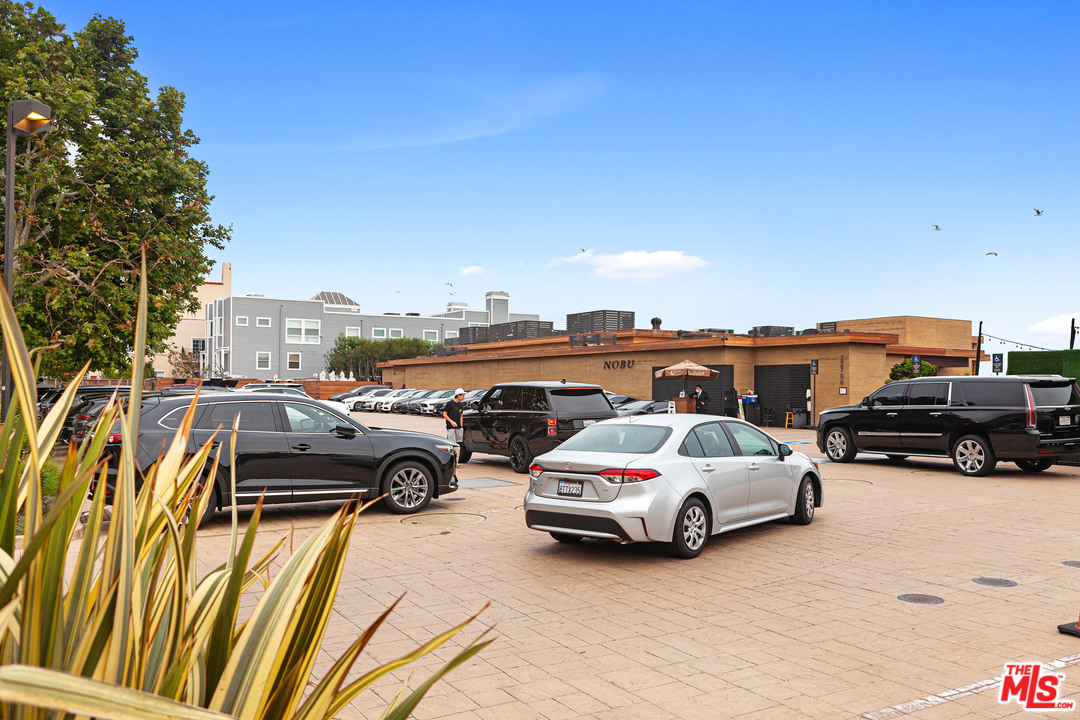 23018 Pacific Coast Highway Malibu, CA 90265 - Photo 24 of 38