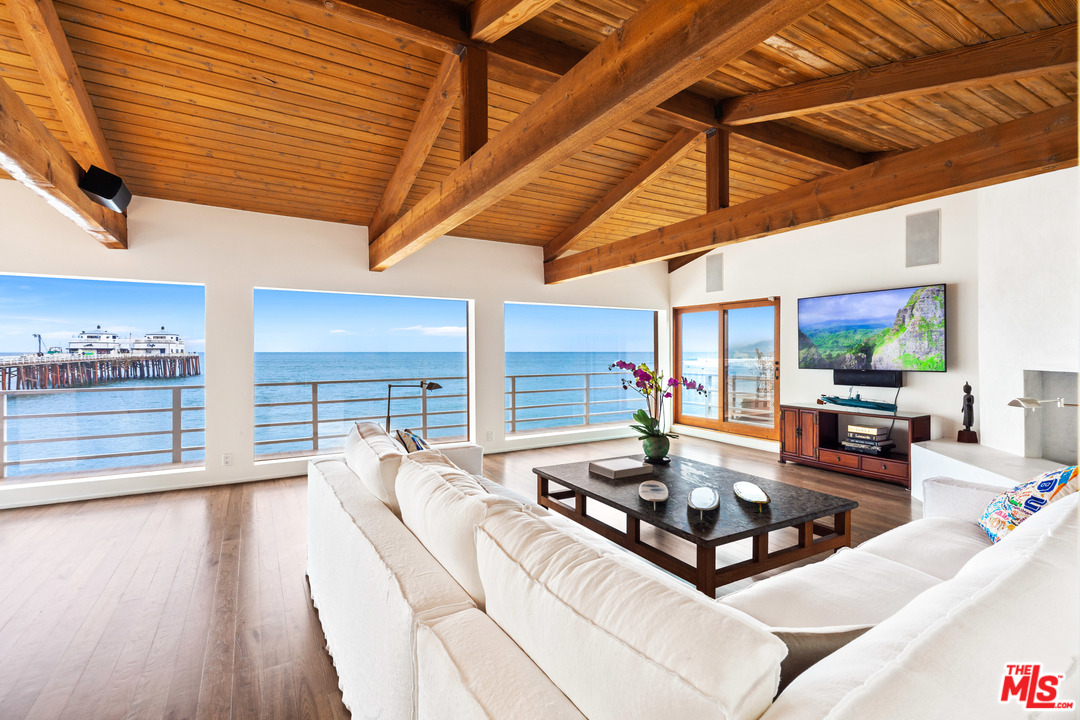 23018 Pacific Coast Highway Malibu, CA 90265 - Photo 25 of 38