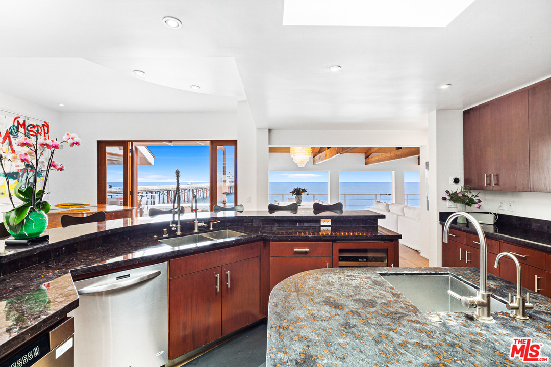 23018 Pacific Coast Highway Malibu, CA 90265 - Photo 28 of 38