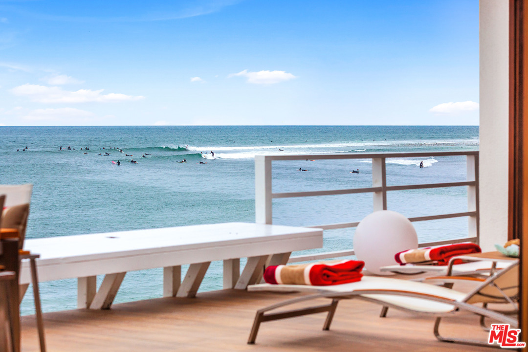 23018 Pacific Coast Highway Malibu, CA 90265 - Photo 4 of 38