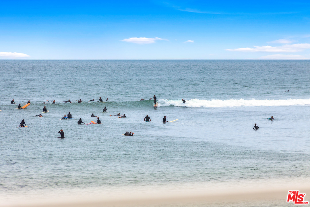 23018 Pacific Coast Highway Malibu, CA 90265 - Photo 35 of 38