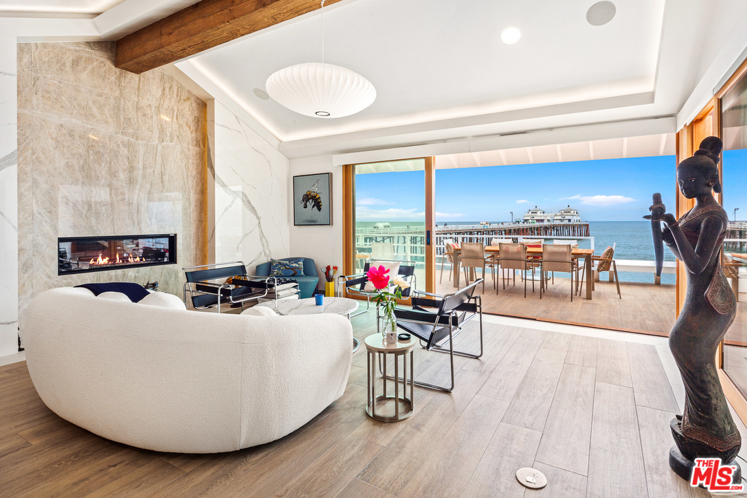 23018 Pacific Coast Highway Malibu, CA 90265 - Photo 7 of 38