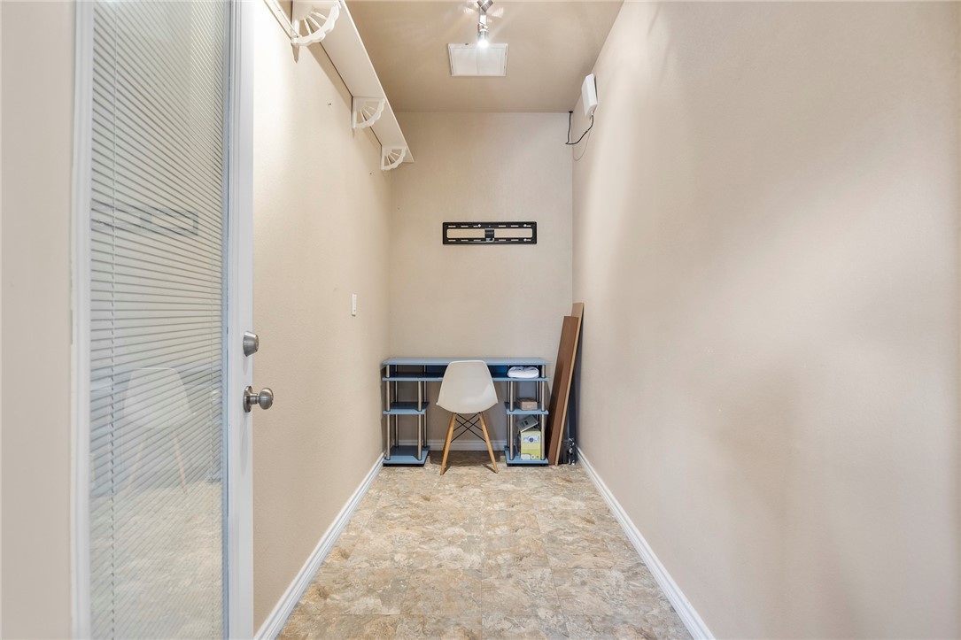 144 County Road 151 Riesel, TX 76682 - Photo 33 of 50 a view of a hallway with chairs
