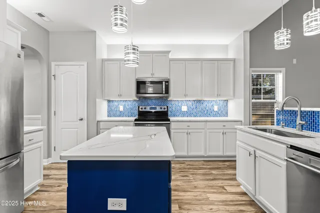 $409,900 | 205 Peggy's Trace, Sneads Ferry, NC 28460