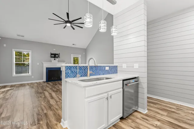 $409,900 | 205 Peggy's Trace, Sneads Ferry, NC 28460