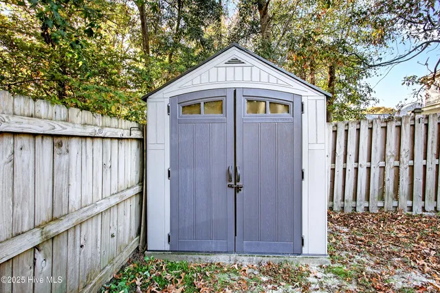 $409,900 | 205 Peggy's Trace, Sneads Ferry, NC 28460