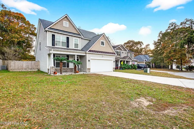 $409,900 | 205 Peggy's Trace, Sneads Ferry, NC 28460