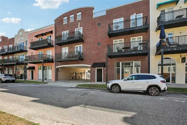 $339,000 | 2002 East 5th Avenue, Unit 205, Tampa, FL 33605