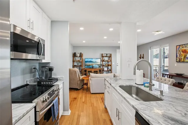 $370,000 | 2002 East 5th Avenue, Unit 205, Tampa, FL 33605