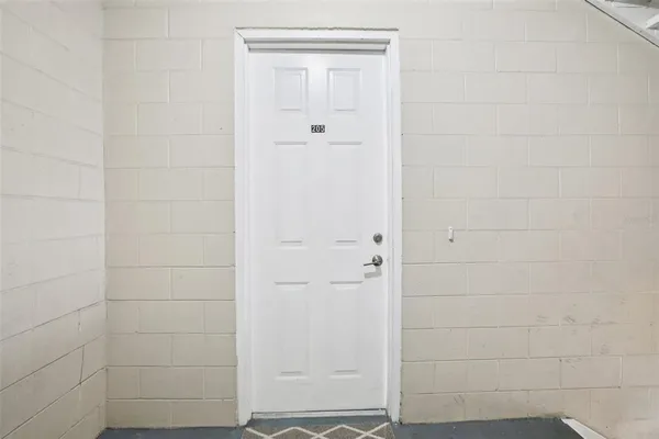 $339,000 | 2002 East 5th Avenue, Unit 205, Tampa, FL 33605