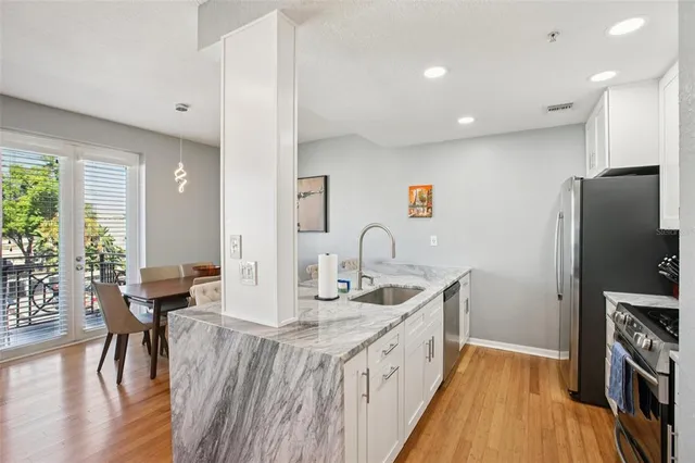 $370,000 | 2002 East 5th Avenue, Unit 205, Tampa, FL 33605