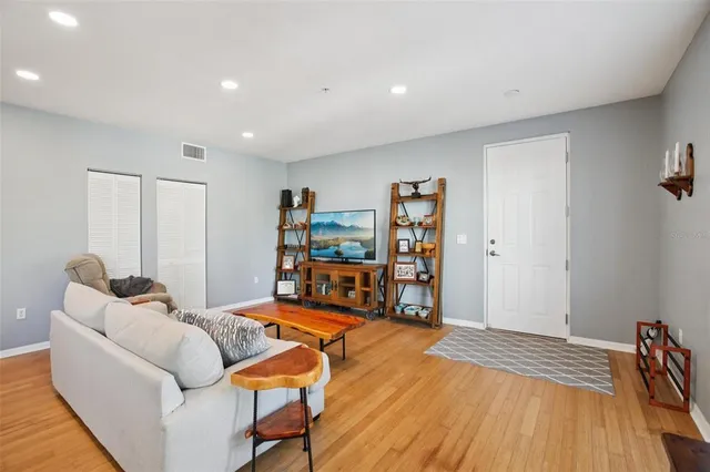 $370,000 | 2002 East 5th Avenue, Unit 205, Tampa, FL 33605