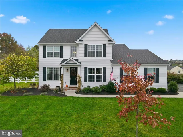 $595,000 | 14 Avalon Circle, Barto, PA 19504